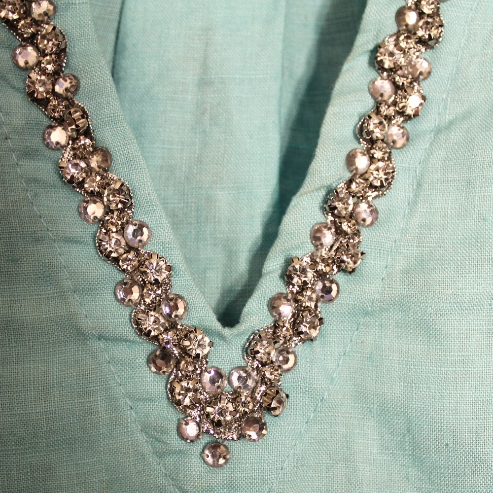 Tunic - Picture 2 of 3